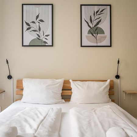 Spacious Family Apartment With 2 Bedrooms ベルリン エクステリア 写真